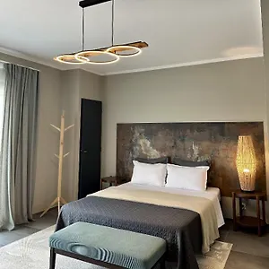 Oda ve Kahvaltı Chambre Style, Sablet